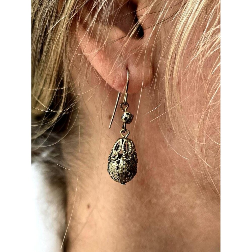 Vintage Bronze-Toned Victorian Bridgerton Dangling Earrings Dainty Elegant Lace